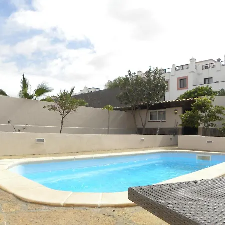 Siroko Surf House Pensionat Corralejo